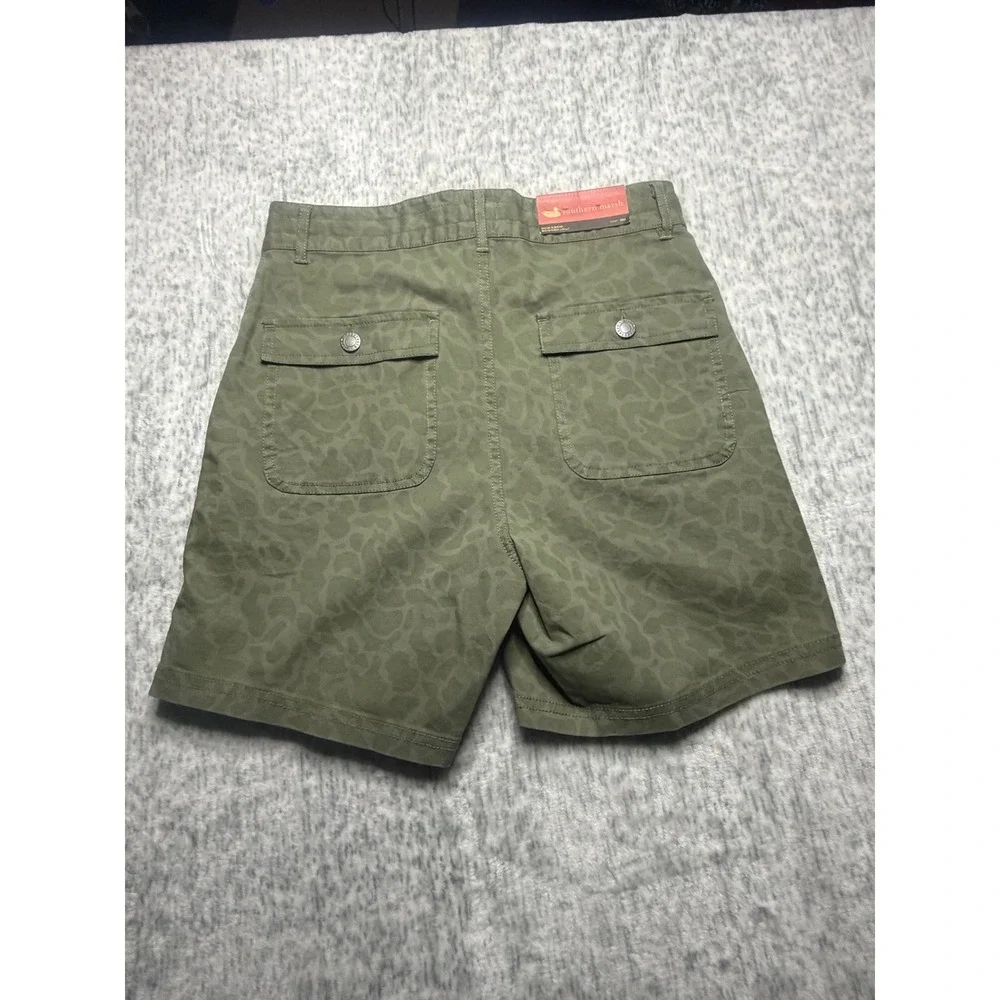 Southern Marsh Durango‎ Rugged Camo Shorts Men's 28 Waist Dark Olive NWT